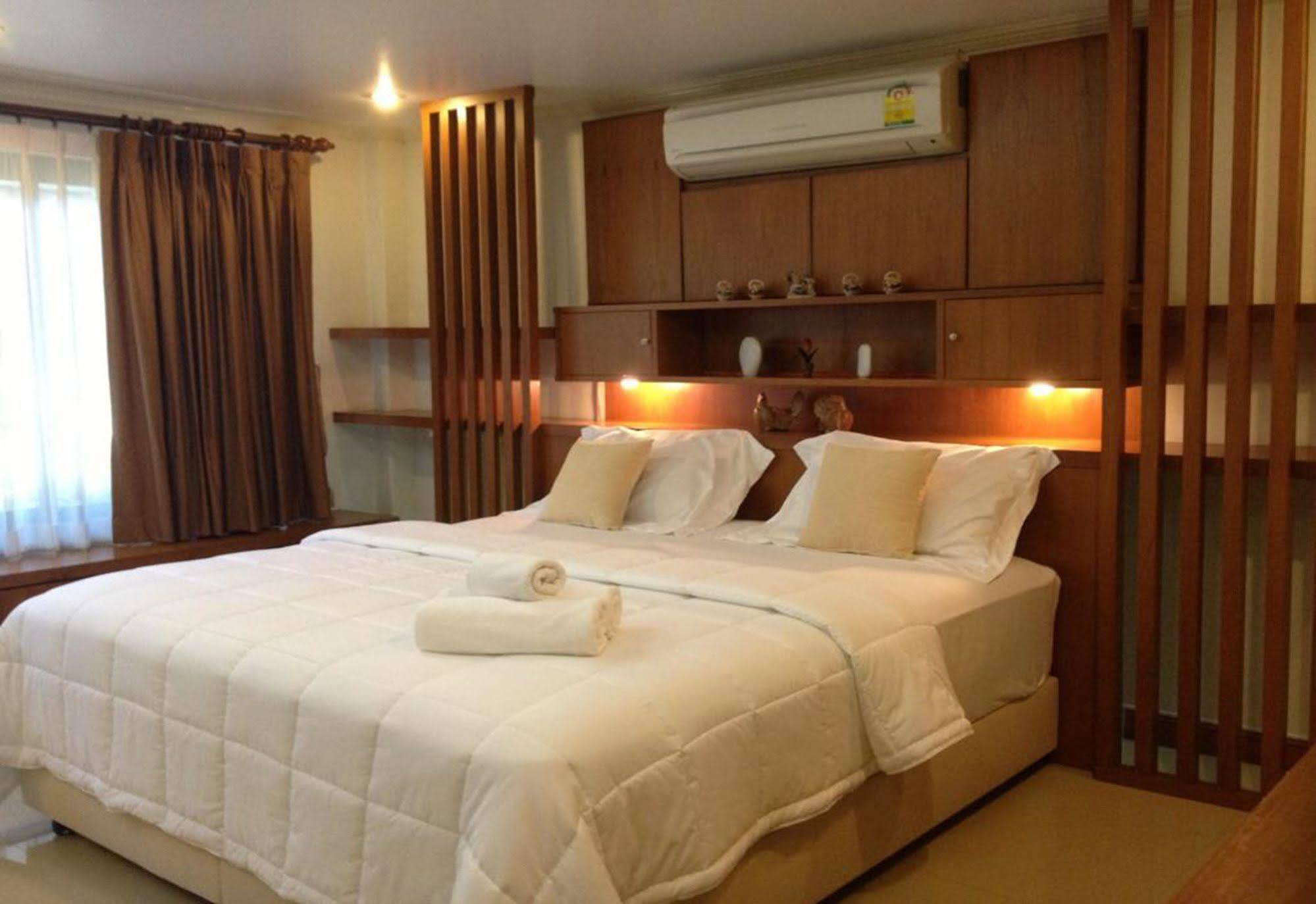Ruankeaw Homestay Nai Harn Exterior foto